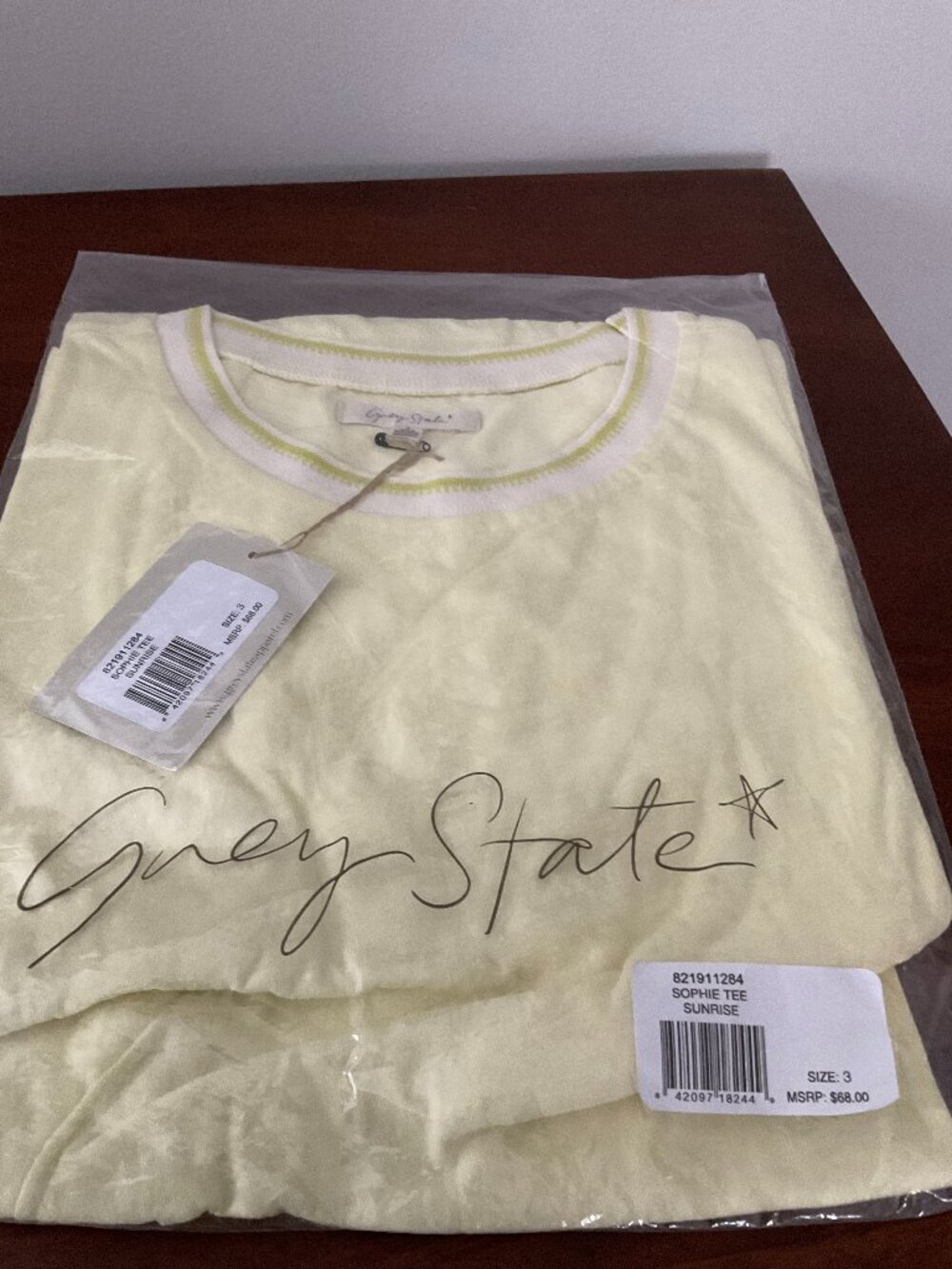 Grey State t-shirt NWT (Size 3)